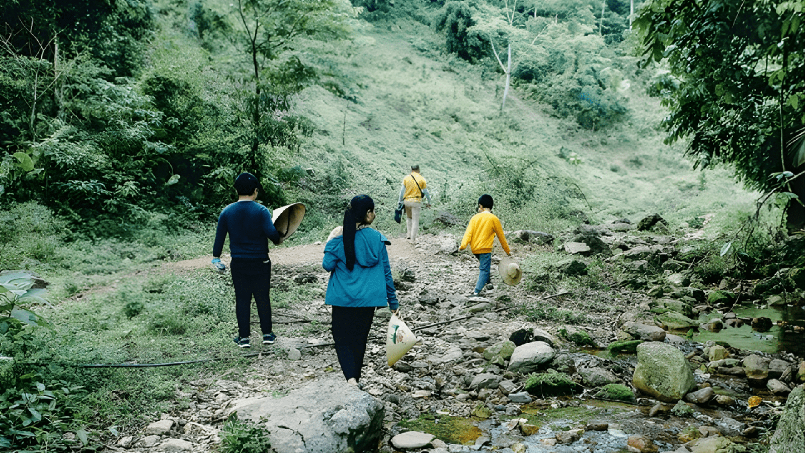 Tour around Sung village and cave (Sung cave) (2)